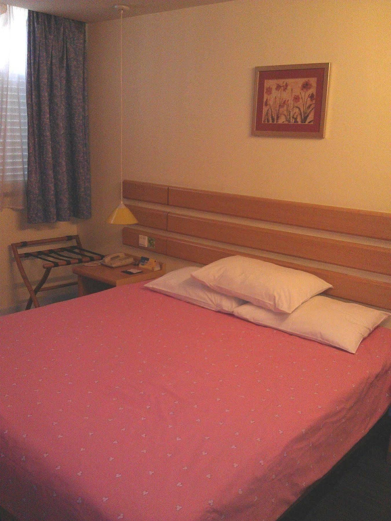 Home Inn Guangzhou Exterior photo