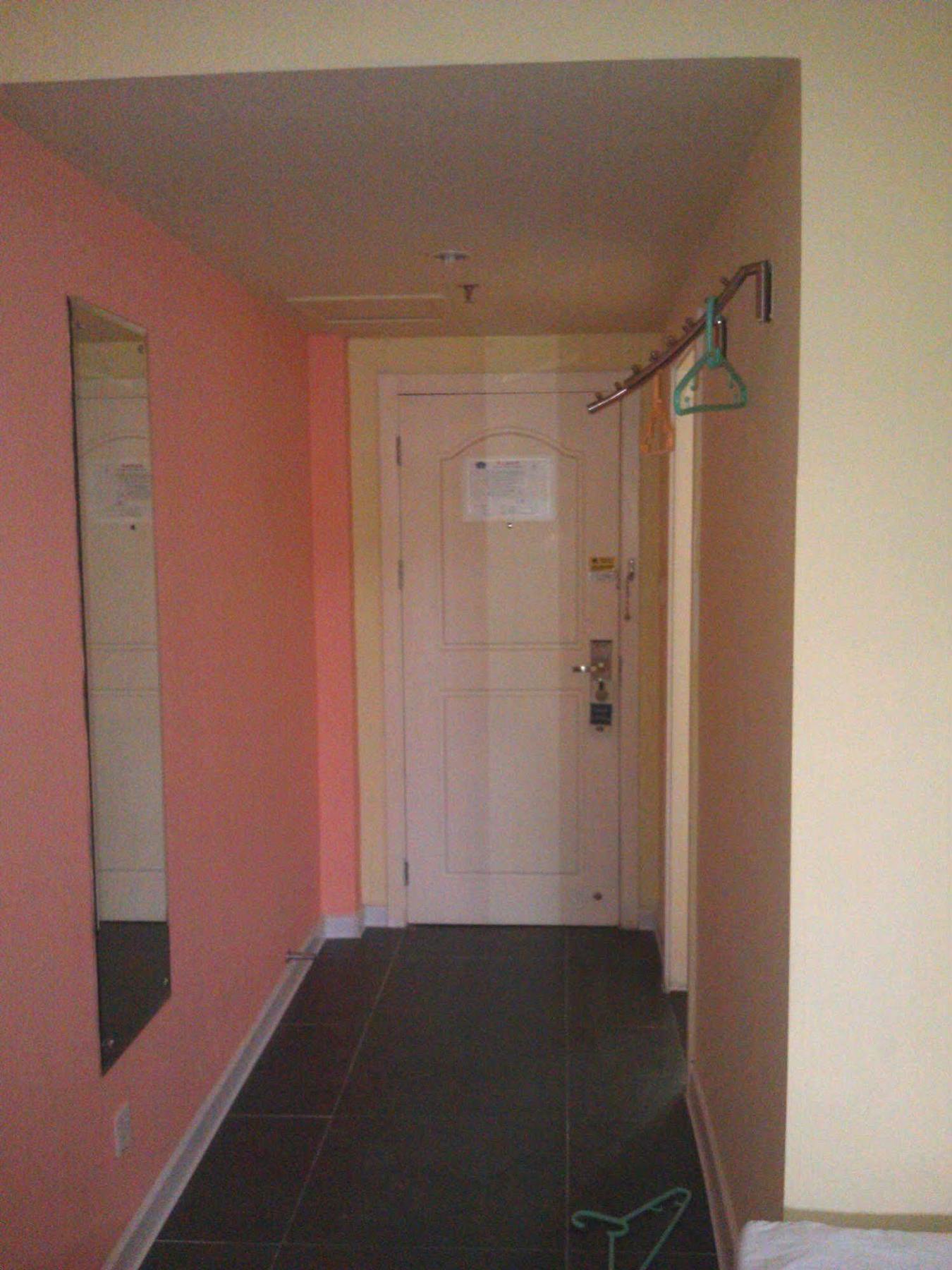 Home Inn Guangzhou Exterior photo