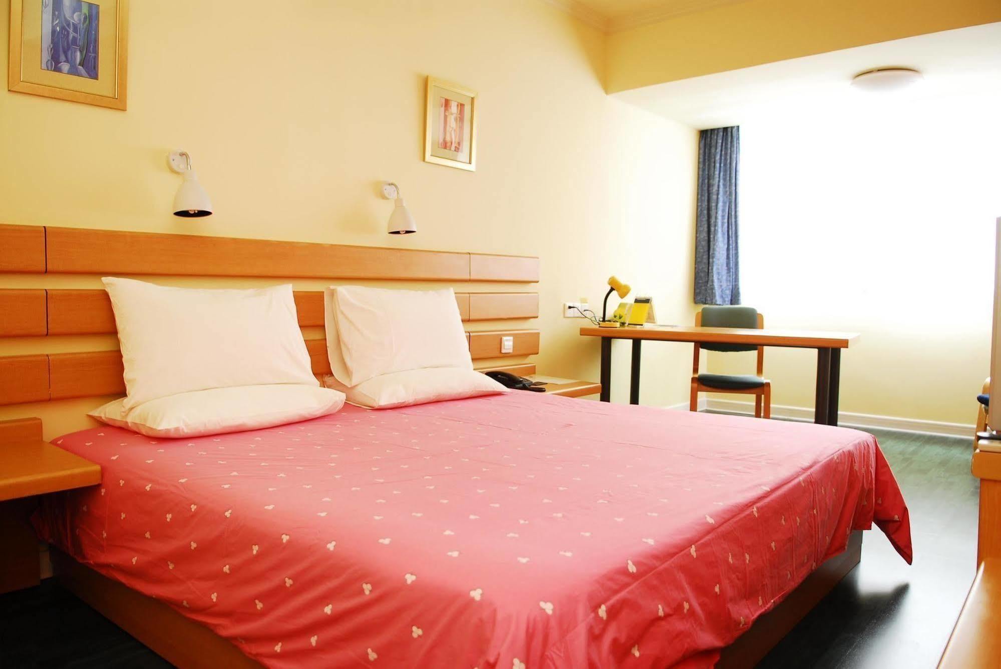 Home Inn Guangzhou Exterior photo